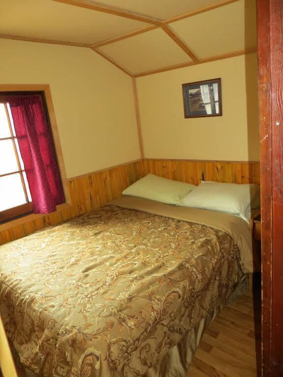 Hillside Bungalows Banff Luaran gambar