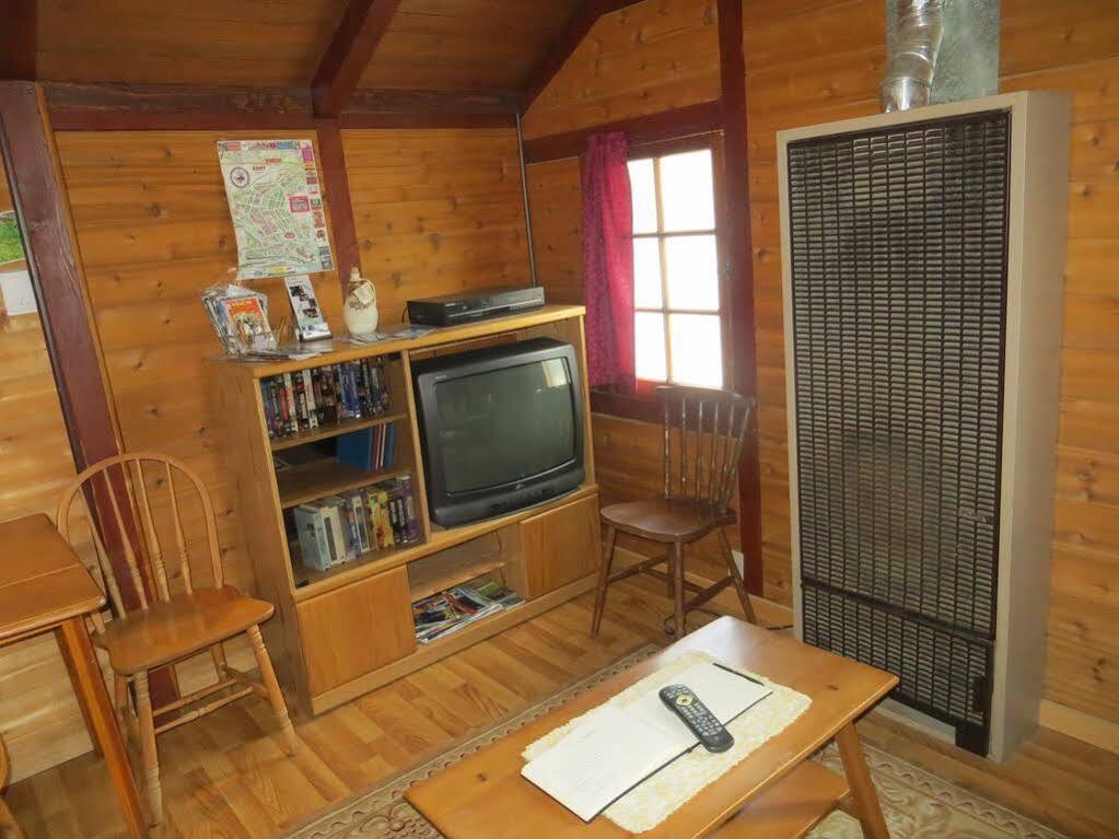 Hillside Bungalows Banff Luaran gambar